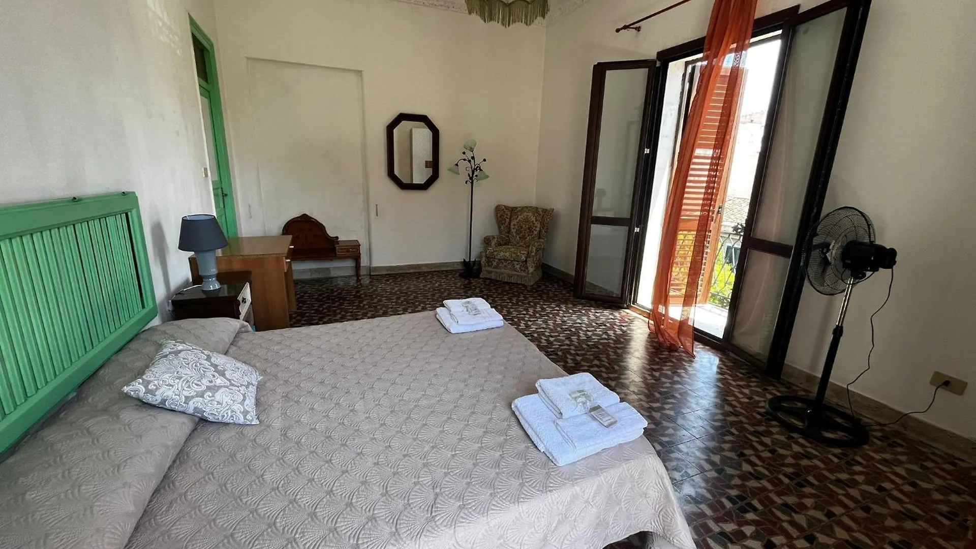 Mille Lire Peppe'S Home Palerme 0*,