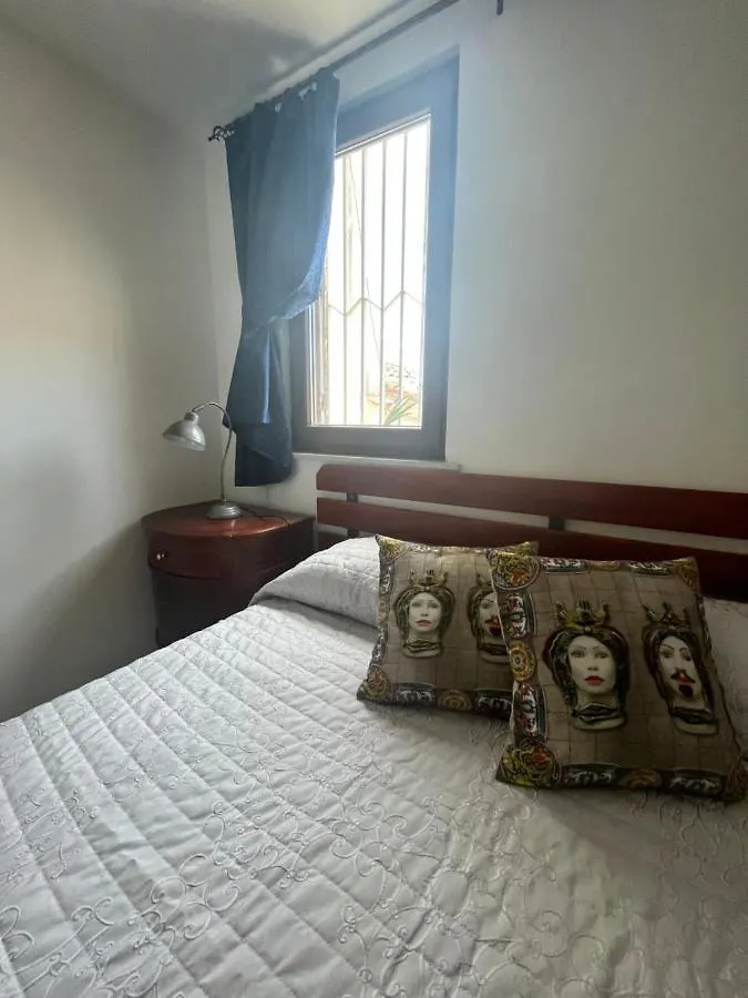 Guest house Mille Lire Peppe'S Home Palermo Italy
