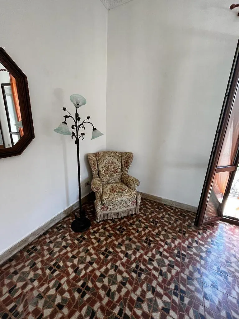Mille Lire Peppe'S Home Palermo 0*,  Italy